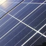 威尔士可再生能源合作社安装其第一个太阳能电池板