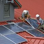 秘密百万富翁成立太阳能电池板基金